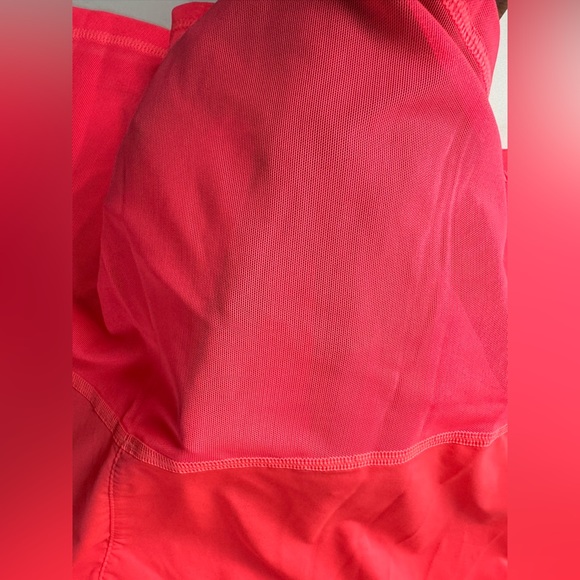 Puma runner ID, Tee color: ignite pink. Size L & NWT ✨Host Pick ✨ - Picture 6 of 14